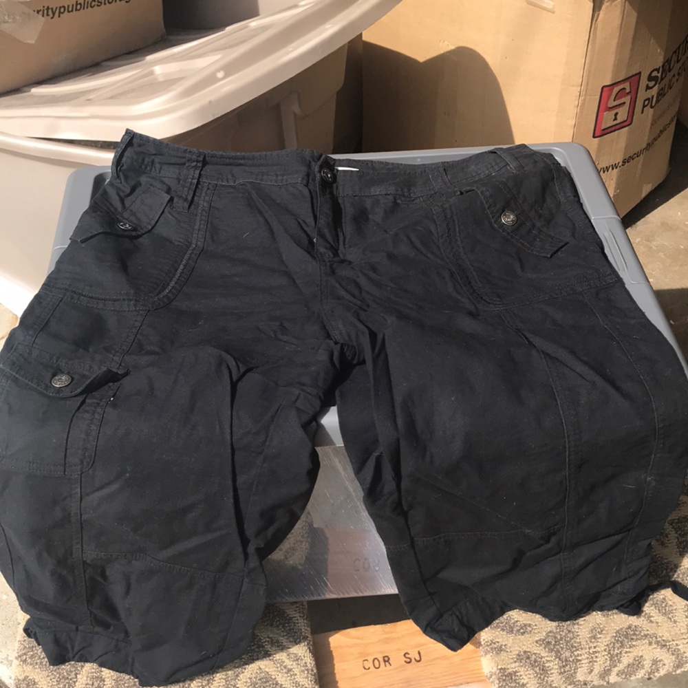 Capri pants